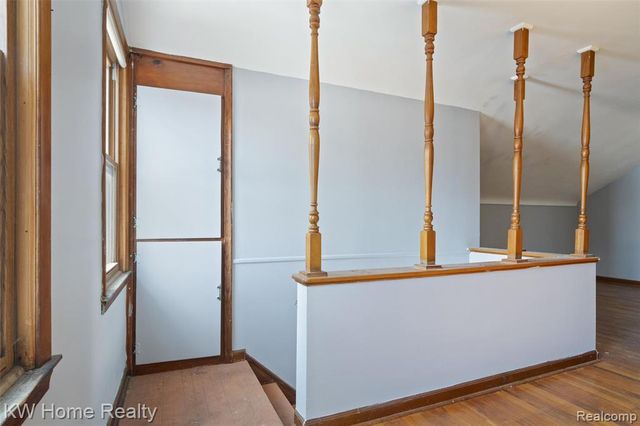 23241 Republic Avenue, Oak Park, MI 48237