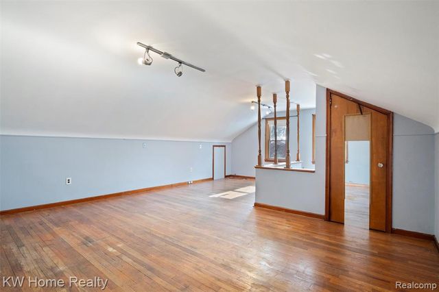 23241 Republic Avenue, Oak Park, MI 48237