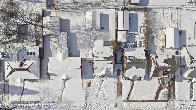 23241 Republic Avenue, Oak Park, MI 48237