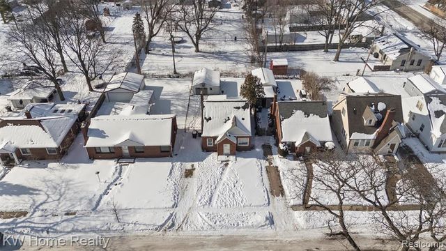23241 Republic Avenue, Oak Park, MI 48237