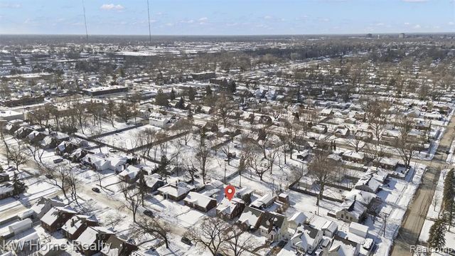 23241 Republic Avenue, Oak Park, MI 48237