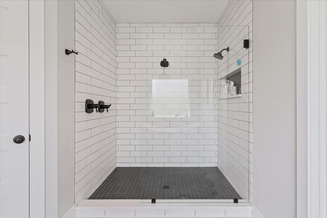 1024 Cecilia Court, Robinson, TX 76706