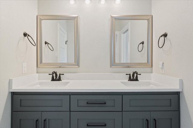 1024 Cecilia Court, Robinson, TX 76706