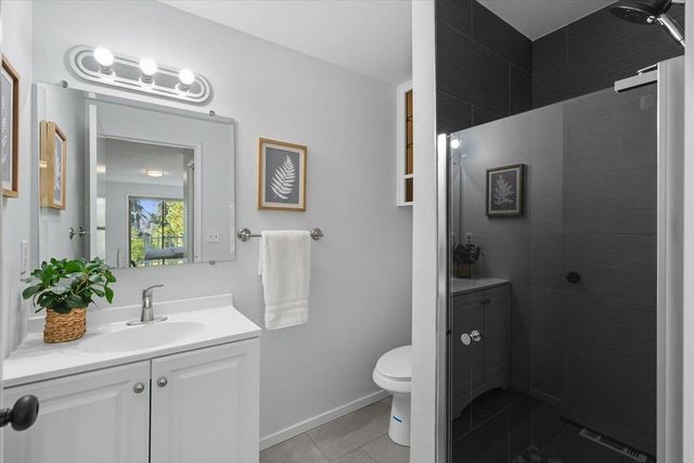 1221 S Garry Rd, Liberty Lake, WA 99019