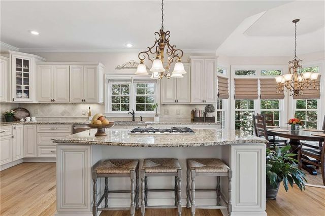 9275 Stoney Ridge Lane, Alpharetta, GA 30022