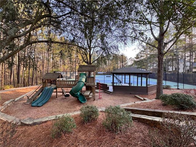 9275 Stoney Ridge Lane, Alpharetta, GA 30022