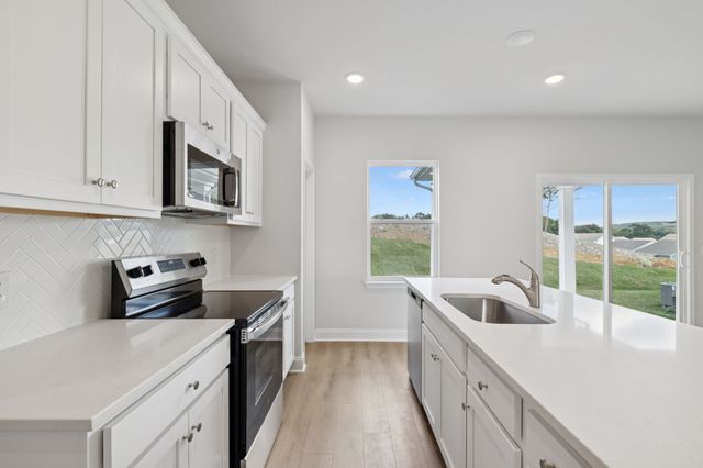 232 Limestone Way, Lebanon, TN 37087