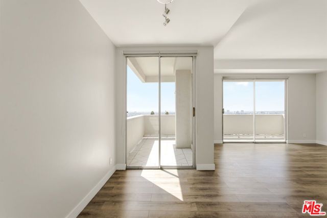 7250 Franklin Avenue 717, Los Angeles, CA 90046