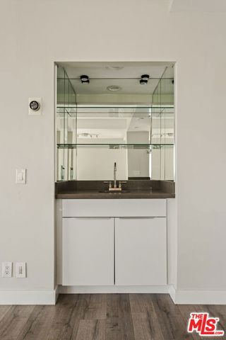 7250 Franklin Avenue 717, Los Angeles, CA 90046