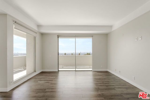 7250 Franklin Avenue 717, Los Angeles, CA 90046