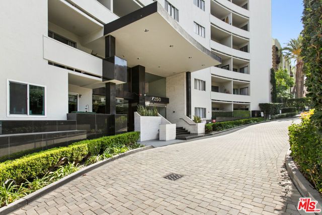 7250 Franklin Avenue 717, Los Angeles, CA 90046