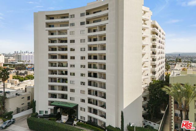 7250 Franklin Avenue 717, Los Angeles, CA 90046
