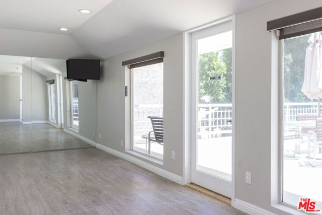 7250 Franklin Avenue 717, Los Angeles, CA 90046