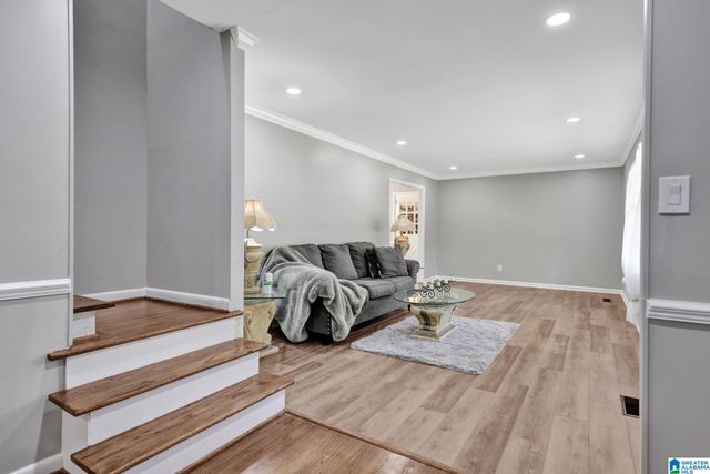 633 CHESTNUT DRIVE, Birmingham, AL 35206