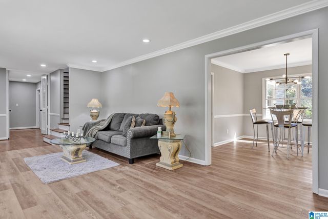 633 CHESTNUT DRIVE, Birmingham, AL 35206