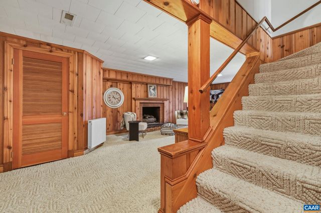 2111 MORRIS RD, Charlottesville, VA 22903