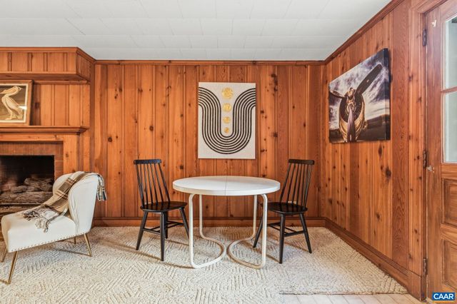 2111 MORRIS RD, Charlottesville, VA 22903