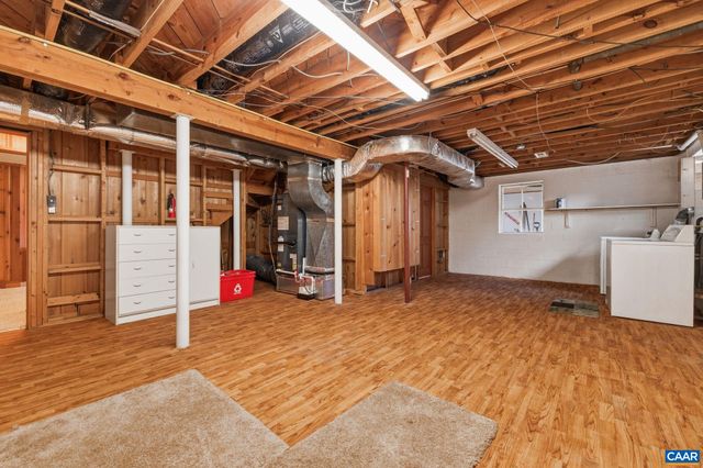 2111 MORRIS RD, Charlottesville, VA 22903