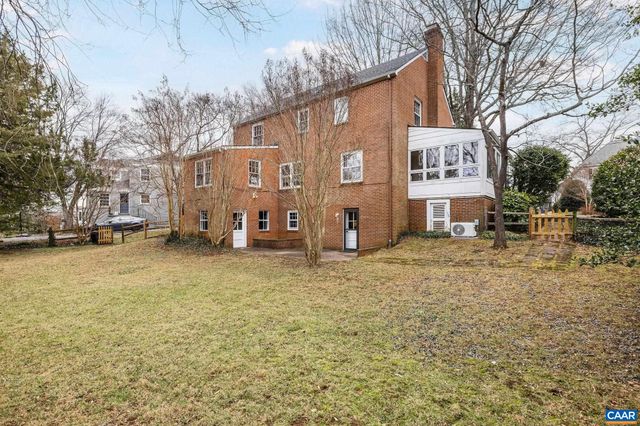 2111 MORRIS RD, Charlottesville, VA 22903