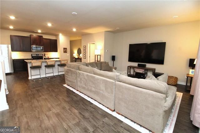 96 Auburn Crossing Drive, Auburn, GA 30011