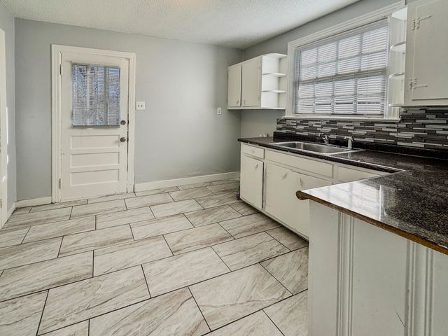 2046 PORTLAND AVE, Memphis, TN 38127