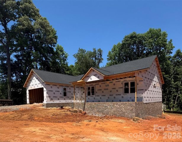 1895 Knolls Drive, Newton, NC 28658