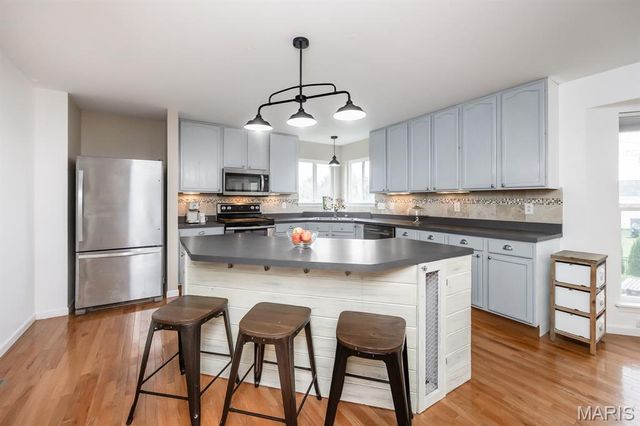1010 Roan Court, Swansea, IL 62226
