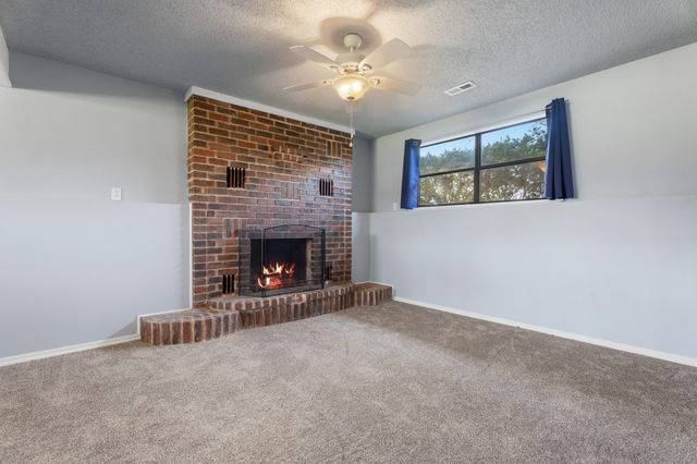 608 W 5th Street, Grove, OK 74344