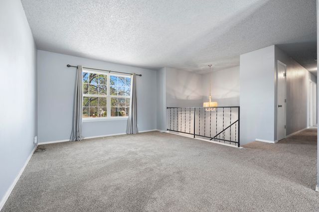 608 W 5th Street, Grove, OK 74344