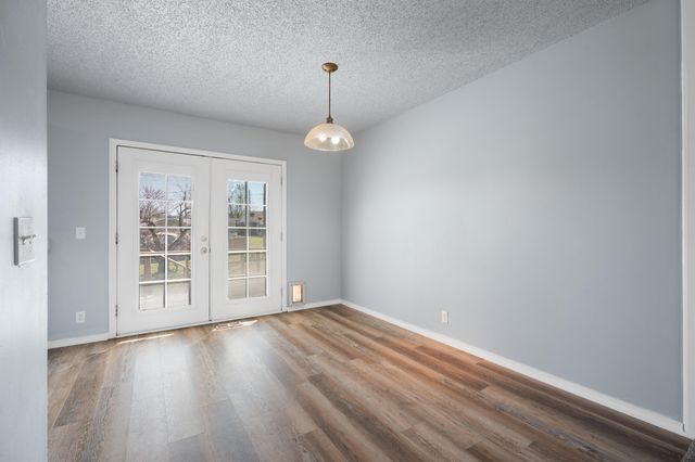 608 W 5th Street, Grove, OK 74344