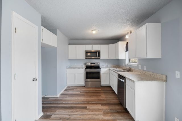 608 W 5th Street, Grove, OK 74344