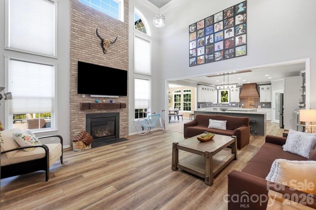 638 Reliance Court, Tega Cay, SC 29708