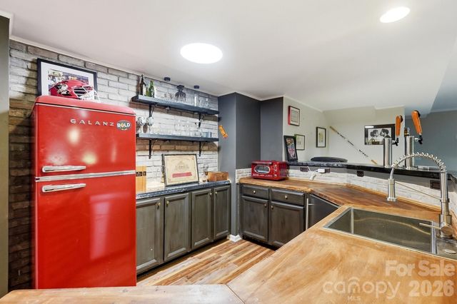 638 Reliance Court, Tega Cay, SC 29708