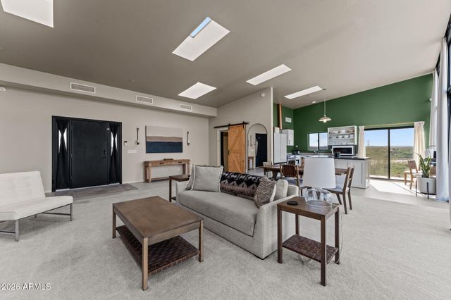 37455 S RINCON Road, Wickenburg, AZ 85390