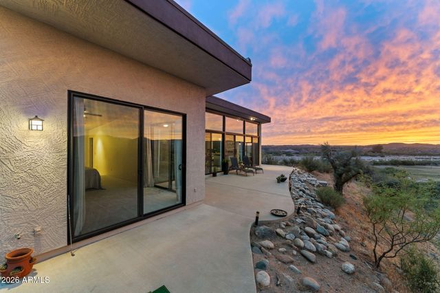 37455 S RINCON Road, Wickenburg, AZ 85390