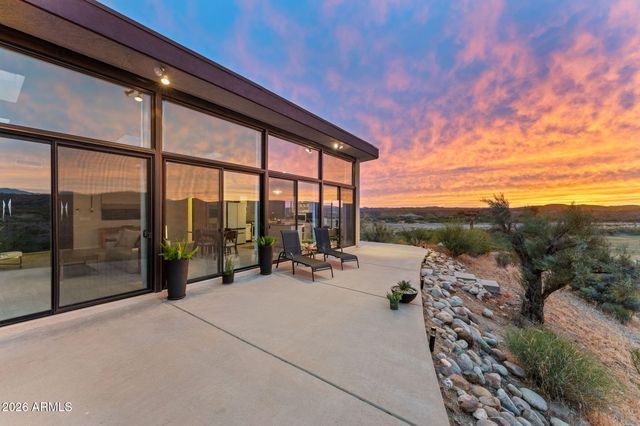 37455 S RINCON Road, Wickenburg, AZ 85390