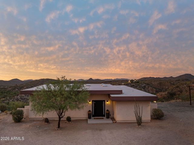 37455 S RINCON Road, Wickenburg, AZ 85390