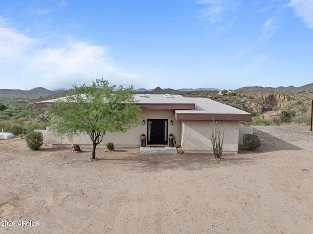 37455 S RINCON Road, Wickenburg, AZ 85390