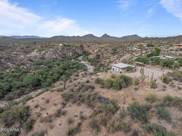 37455 S RINCON Road, Wickenburg, AZ 85390