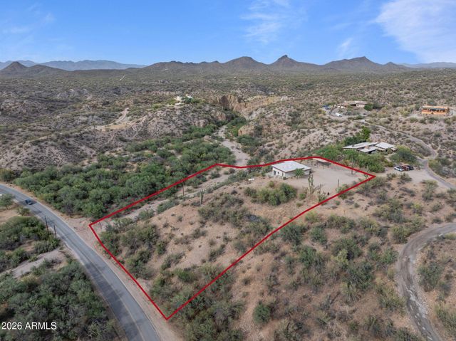 37455 S RINCON Road, Wickenburg, AZ 85390