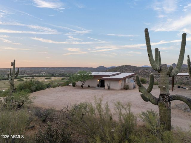 37455 S RINCON Road, Wickenburg, AZ 85390