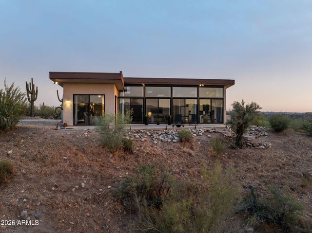 37455 S RINCON Road, Wickenburg, AZ 85390