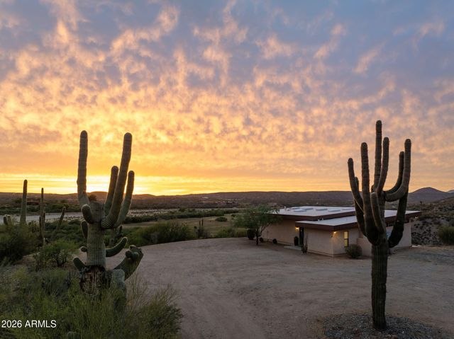 37455 S RINCON Road, Wickenburg, AZ 85390