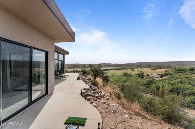 37455 S RINCON Road, Wickenburg, AZ 85390