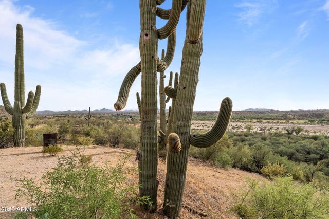 37455 S RINCON Road, Wickenburg, AZ 85390