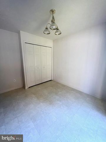 9906 WARWICK PL, Fredericksburg, VA 22408