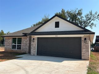412 Conway Street, Lacy Lakeview, TX 76705