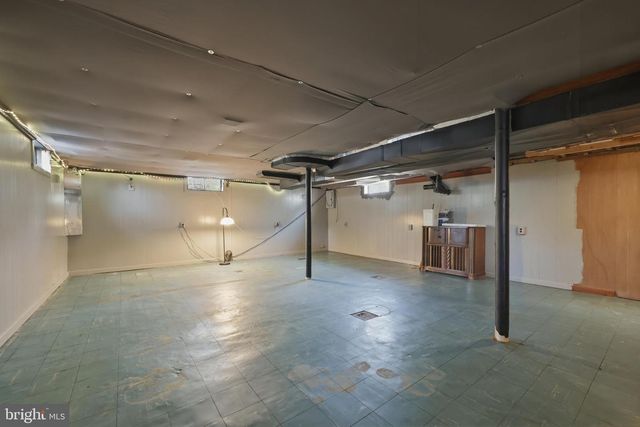 809 E OAK ST E, Millville, NJ 08332