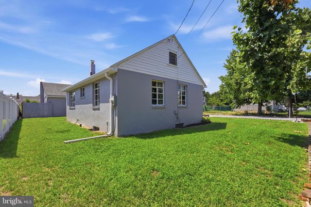 809 E OAK ST E, Millville, NJ 08332