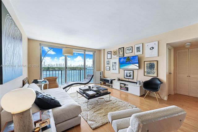 800 West Avenue 917, Miami Beach, FL 33139